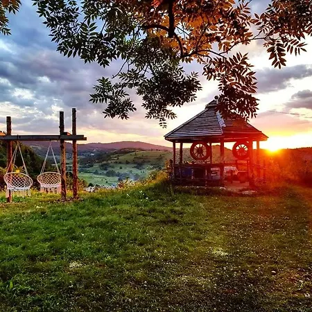 Log Uvac Holiday home