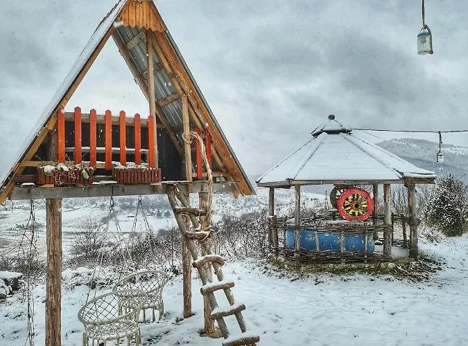 度假居 Log Uvac *