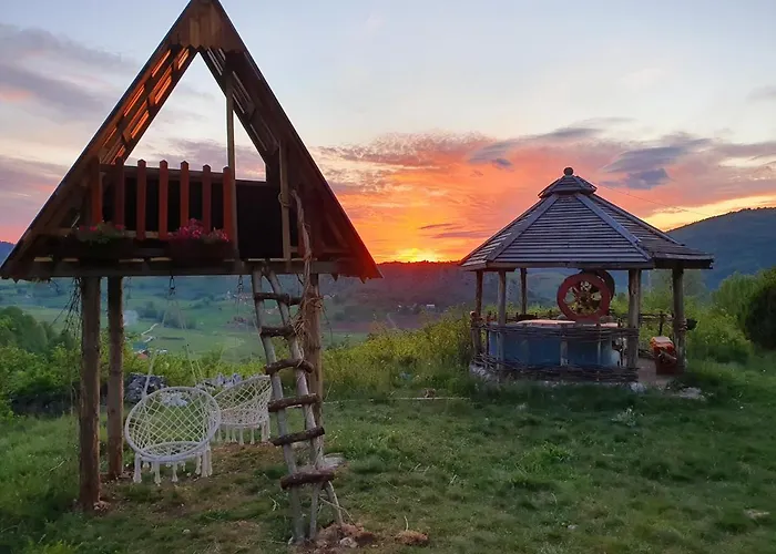 度假居 Log Uvac *